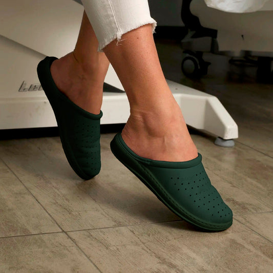 DrLuigi® Orthopedic Clogs for Women - Comfortable Medical Footwear Green Leather