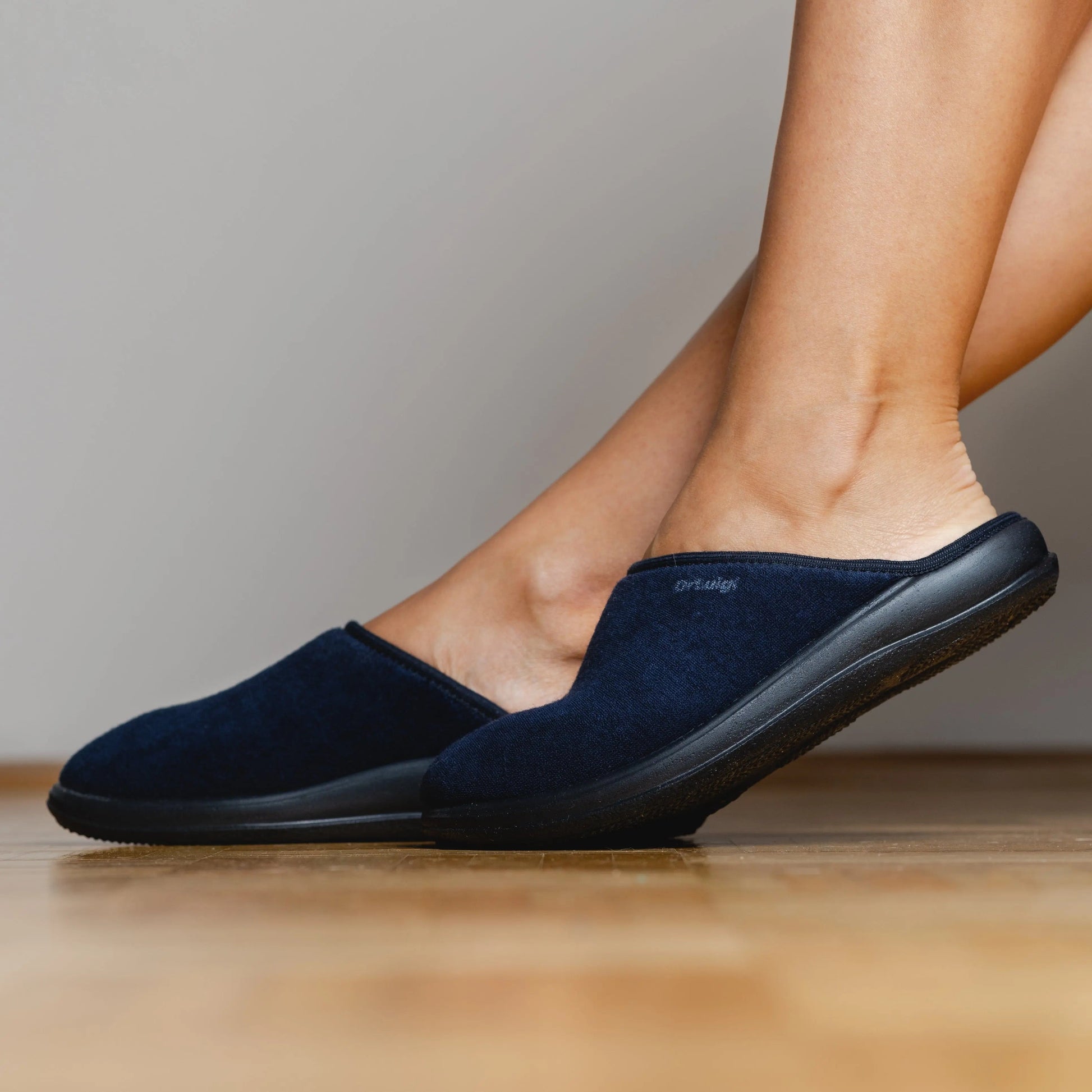 DrLuigi® Orthopedic Slippers for Women - Comfortable Medical Footwear Navy blue drluigi