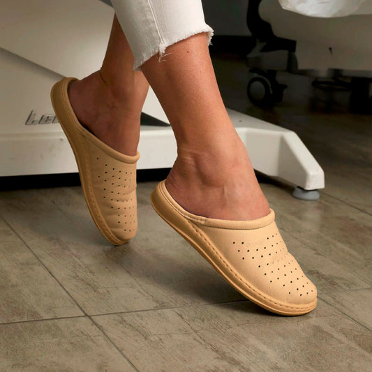 DrLuigi® Orthopedic Clogs for Women - Comfortable Medical Footwear Beige Leather