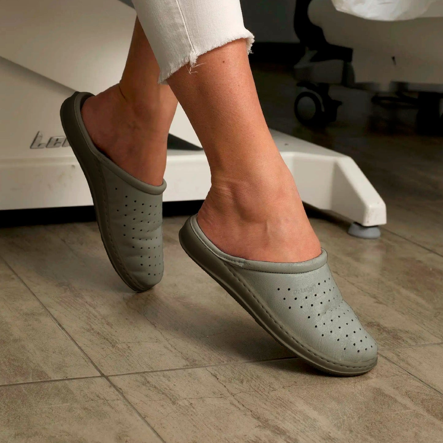 DrLuigi® Orthopedic Clogs for Women - Comfortable Medical Footwear Gray Leather